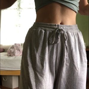 brandy melville gray sweatpants/joggers
